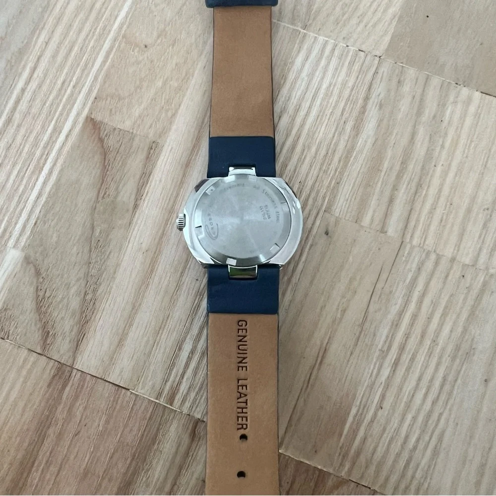 Cross Ladies Stainless Case blue leather Swiss dress Watch NEW BATTERY